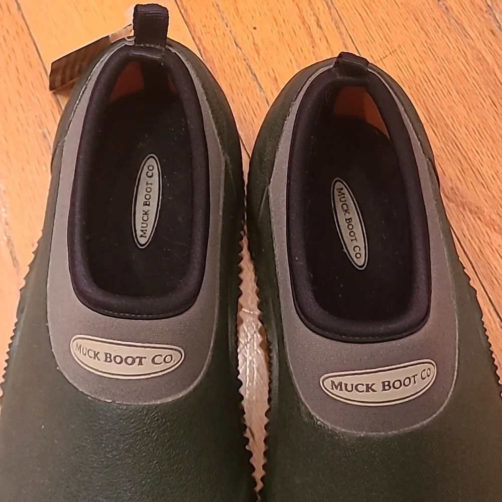 BNWT Green Muck Boot Co. Shoes In A Size 9 - Picture 4 of 6